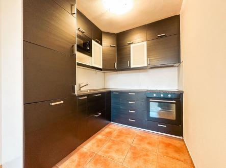 Pronájem bytu, 2+kk, 43 m²