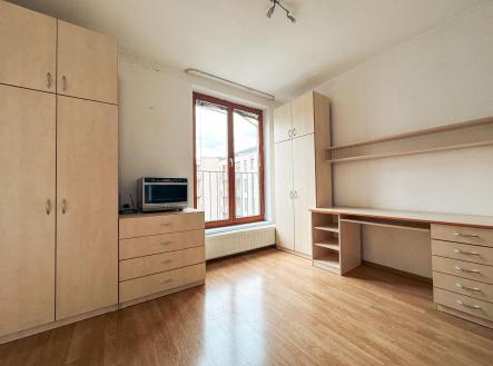Pronájem bytu, 1+kk, 27 m²