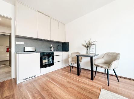 Pronájem bytu, 1+kk, 37 m²
