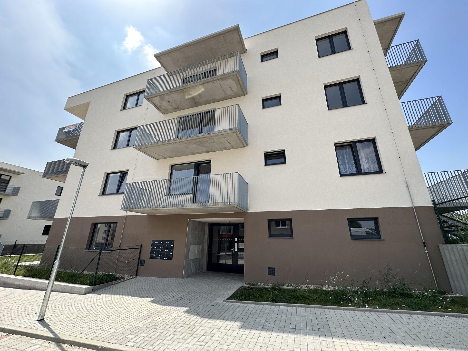 Prodej bytu 2kk/L, 59 m2, Milovice