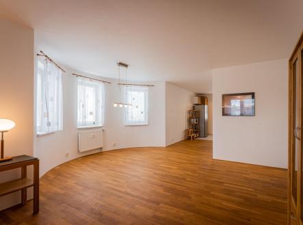 Pronájem bytu, 2+kk, 84 m²
