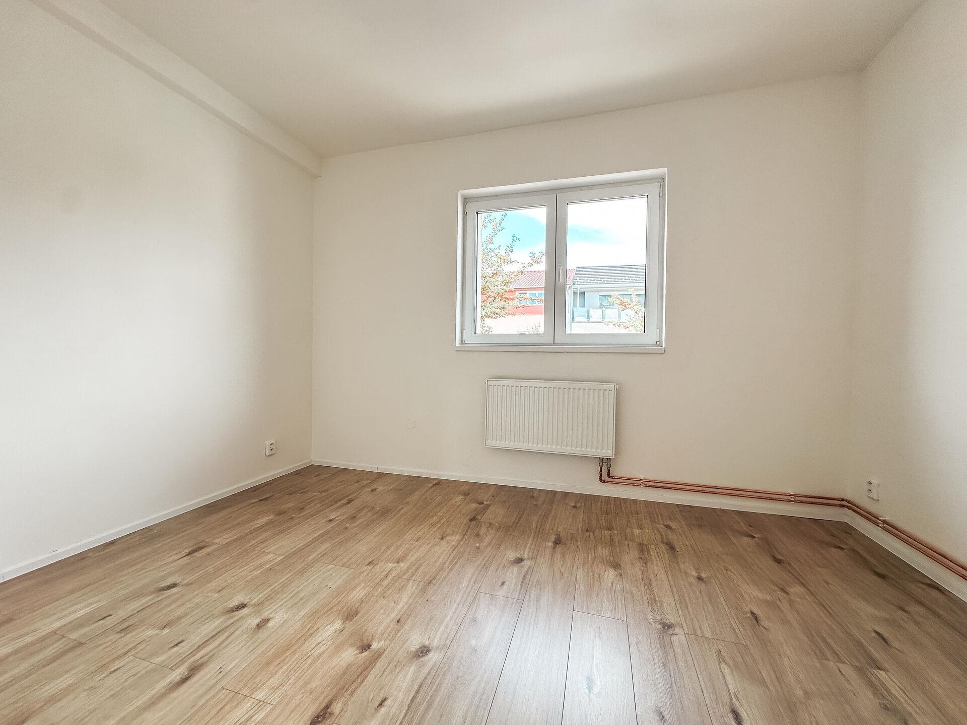 Pronájem kanceláří, 40 m2, ul.Náchodská, Horní Počernice, Praha 9
