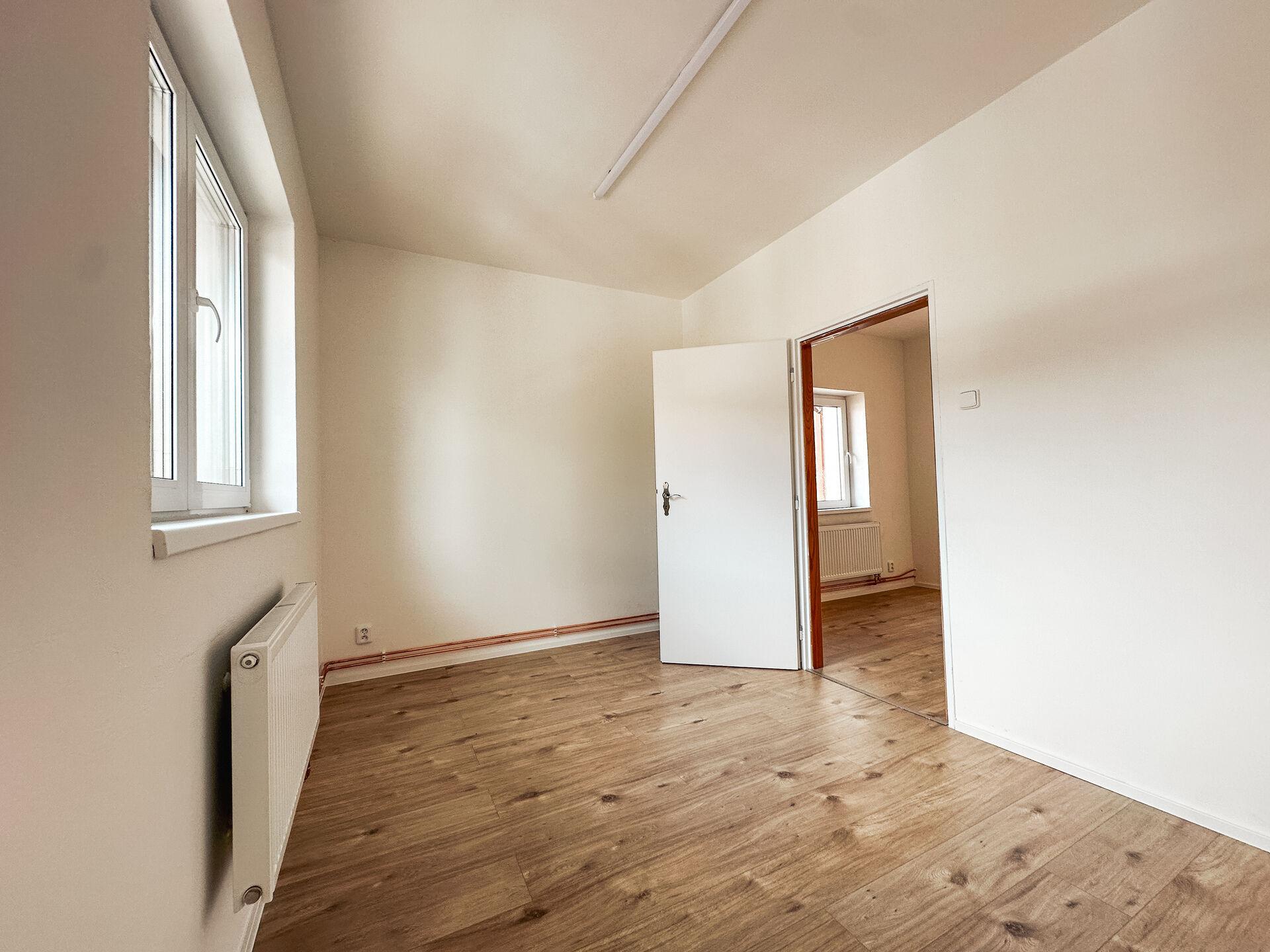 Pronájem kanceláří, 40 m2, ul.Náchodská, Horní Počernice, Praha 9
