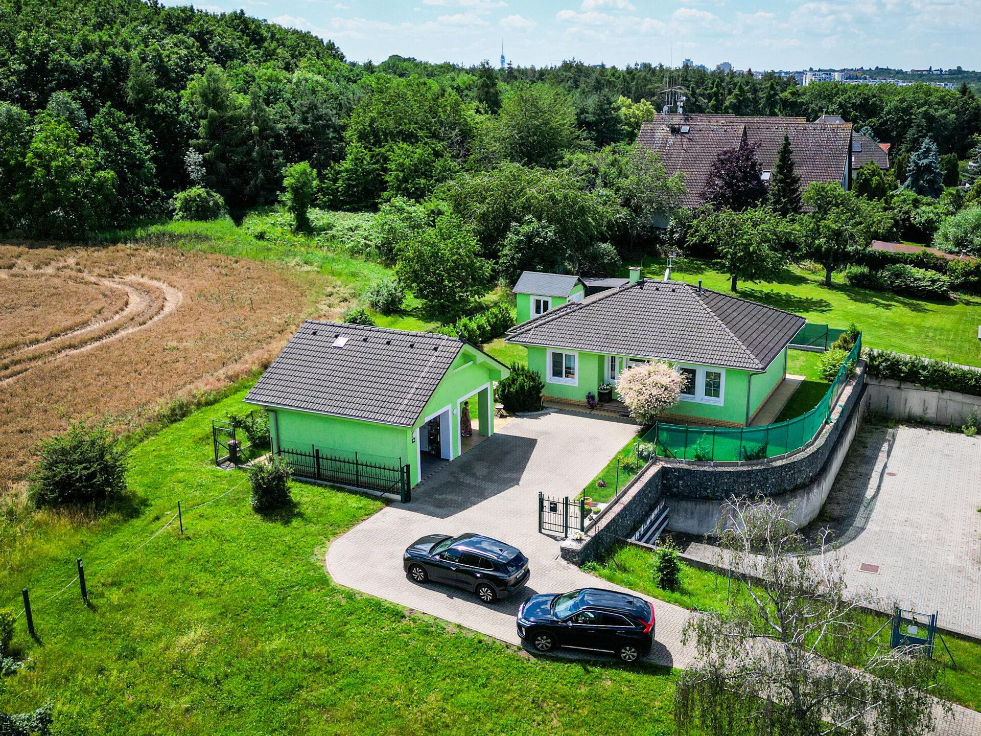 Prodej rodinného domu 3kk, pozemek 621 m2, Českobrodská ulice, Praha 9 - Hloubětín