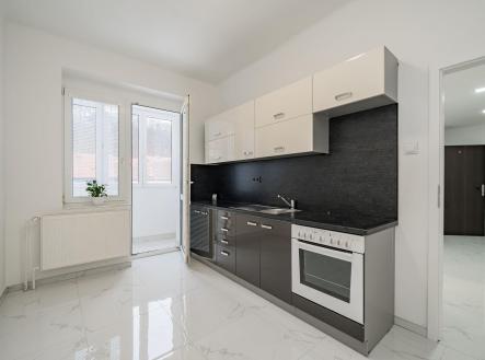 Prodej bytu, 3+1, 92 m²