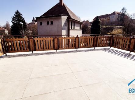 Pronájem bytu, 2+kk, 81 m²