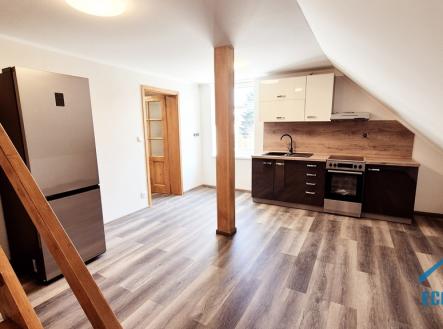 Pronájem bytu, 2+kk, 81 m²