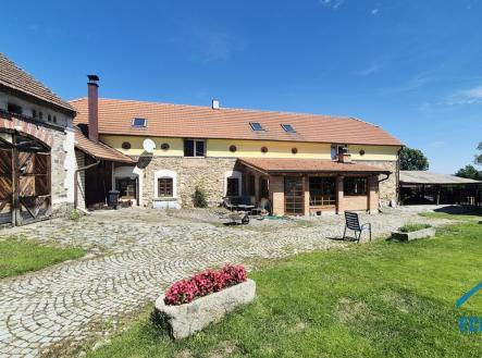 Prodej zemědělského objektu, 2 673 m²