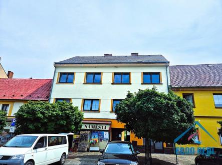 Prodej nájemního domu, 807 m²