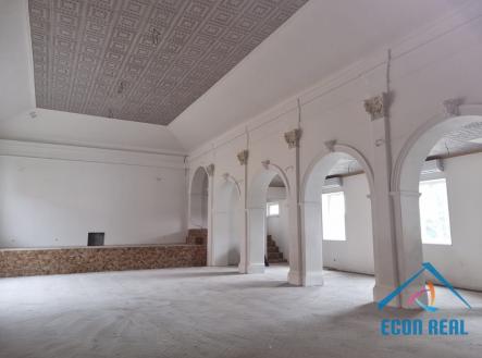 Prodej obchodní prostor, 1 080 m²