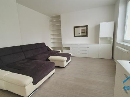 Pronájem bytu, 3+1, 90 m²