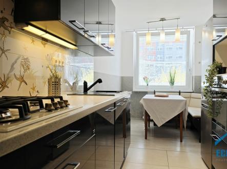 Pronájem bytu, 3+1, 80 m² obrázek