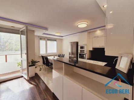 Pronájem bytu, 3+kk, 72 m²