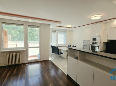 Pronájem bytu, 3+kk, 72 m²