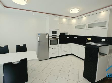 Pronájem bytu, 3+kk, 72 m²