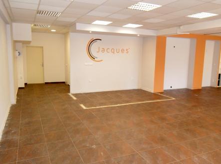 Pronájem - obchodní prostor, 112 m²
