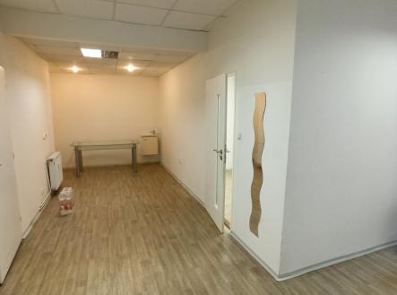 Pronájem komerčního objektu, jiný, 113 m²