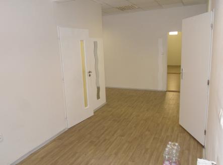 Pronájem komerčního objektu, jiný, 113 m²