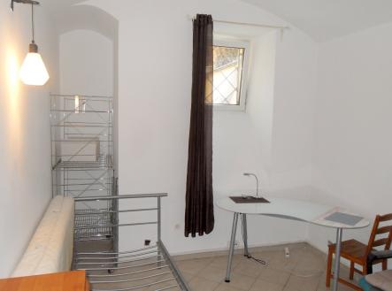 Pronájem komerčního objektu, jiný, 18 m²