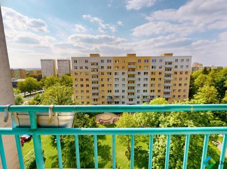 Byt-31-Hlavni-trida-Havirov-05272025_213653.jpg
