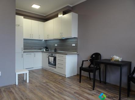 Pronájem bytu, atypický, 33 m²