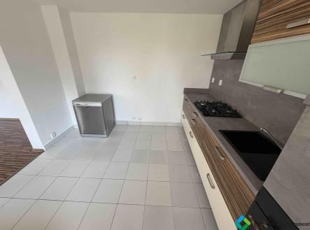 Pronájem bytu, 2+kk, 64,7 m²