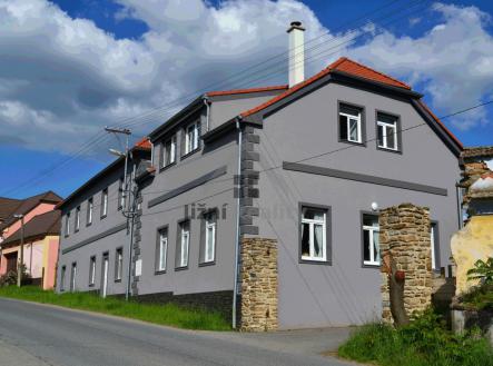 Prodej - dům/vila, 1 500 m² obrázek