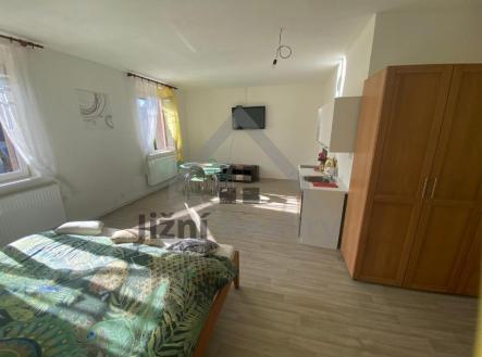 Prodej nájemního domu, 900 m²