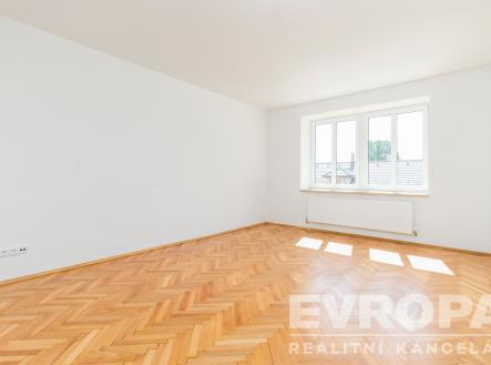 Prodej - dům/vila, 307 m²