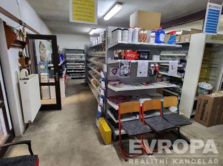 Pronájem obchodní prostor, 450 m²