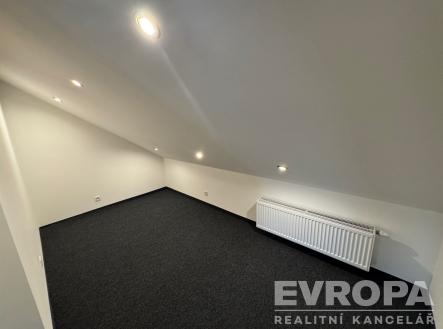 Pronájem bytu, 2+1, 94 m²