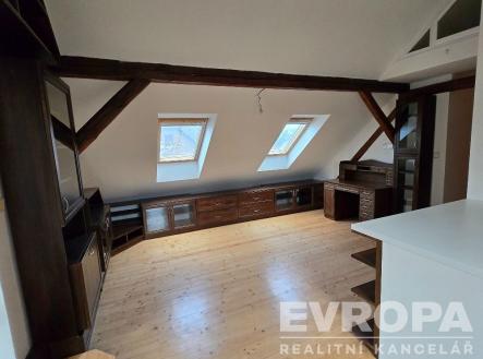 Pronájem bytu, 5+kk, 188 m²