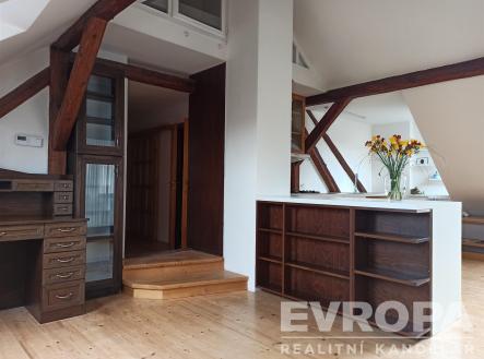 Pronájem bytu, 5+kk, 188 m²
