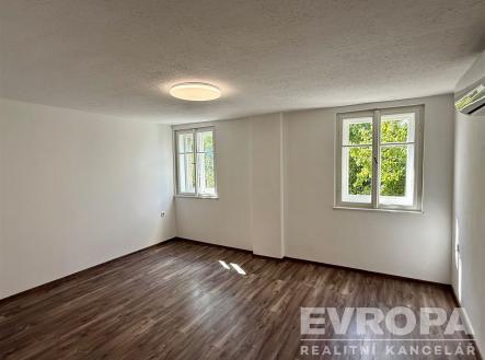 Pronájem bytu, 1+1, 40 m²