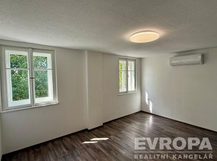 Pronájem bytu, 1+1, 40 m²