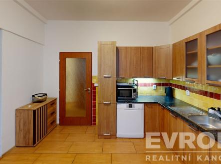 Pronájem bytu, 2+1, 58 m²