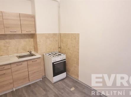 Pronájem bytu, 2+1, 58 m²