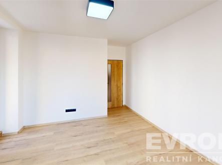 Pronájem bytu, 3+1, 73 m²