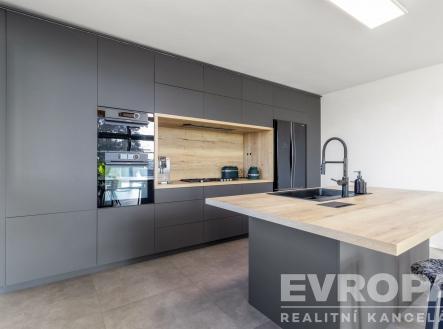 Prodej domu/vily, 307 m²