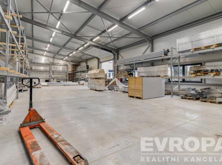 Prodej skladovací prostor, 819 m²