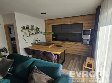 Pronájem bytu, 2+kk, 55 m²