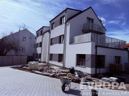 Pronájem bytu, 2+kk, 50 m²