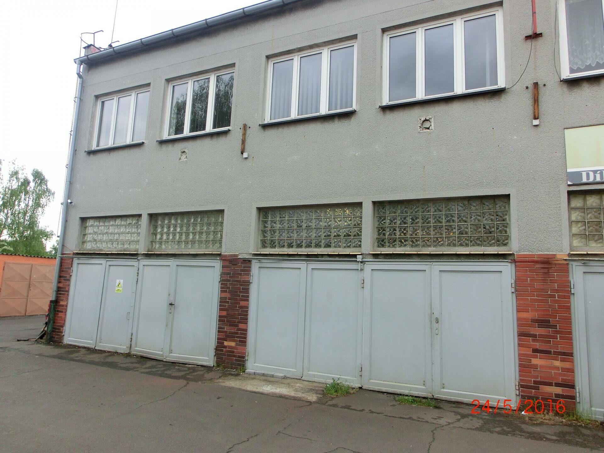 Pronájem části vybavené autodílny - 1 stání, Karlovy Vary - Západní ulice