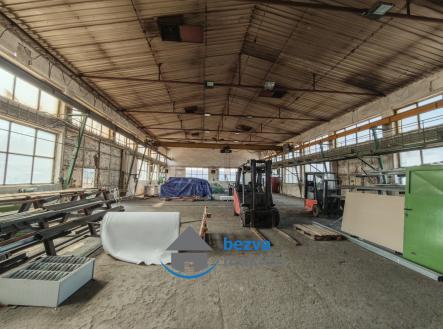 Pronájem komerčního objektu, výroba, 480 m²