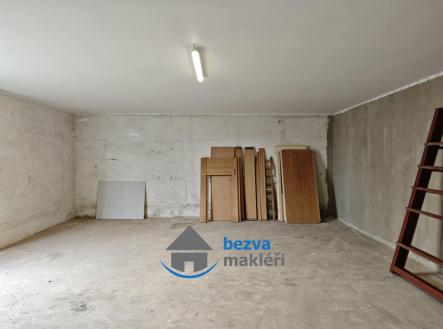 Pronájem - komerční objekt, sklad, 60 m²