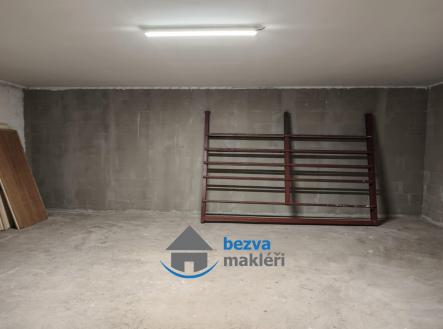 Pronájem - komerční objekt, sklad, 60 m²