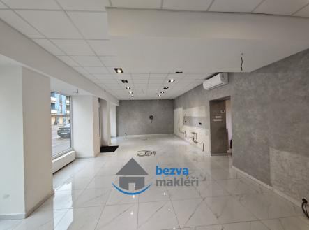 Pronájem obchodní prostor, 100 m²