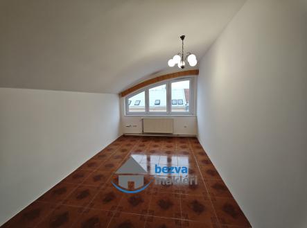 Pronájem bytu, 2+1, 63 m²