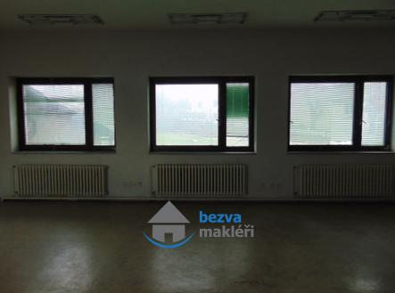 Pronájem komerčního objektu, výroba, 68 m²