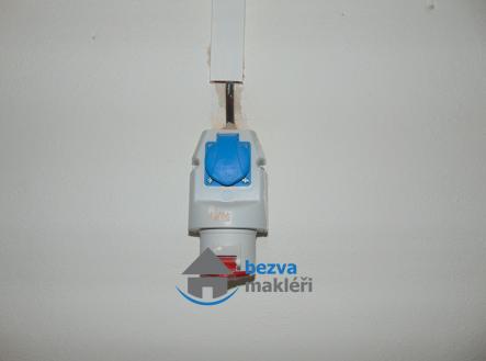 Pronájem komerčního objektu, sklad, 19 m²